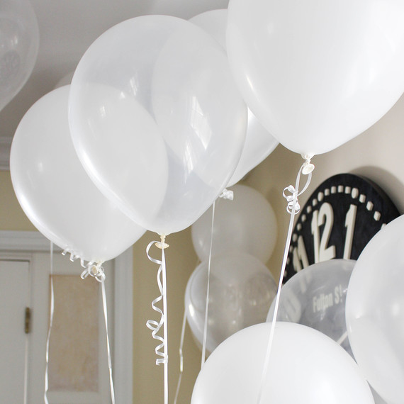kentucky_derby_balloons_0416.jpg (skyword:252809)