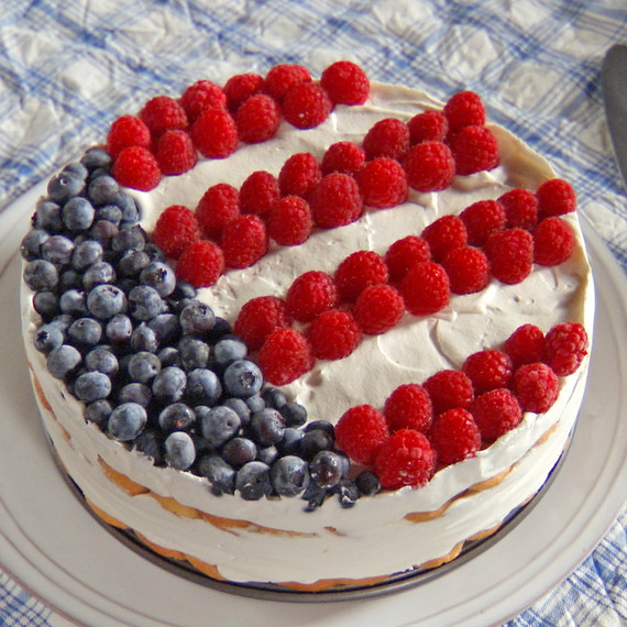 mh_1135_berry_flag_cake.jpg