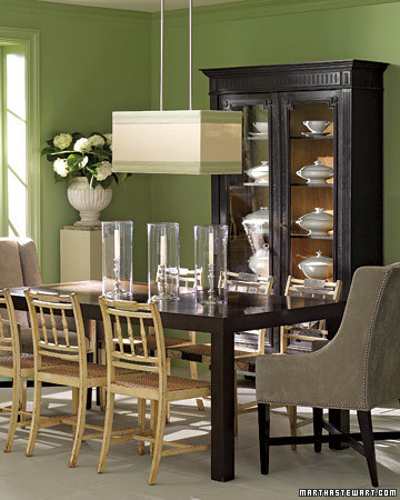 mld103108_0907_diningrm.jpg