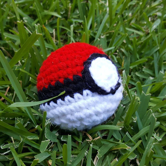 pokemon go crochet ball pokemon go crochet ball