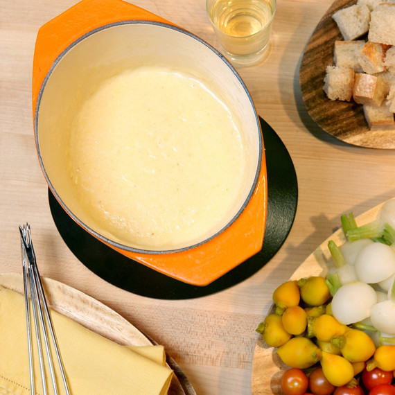 1095_recipe_cheesefondue.jpg