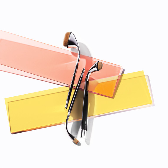 makeup-brush-073-d112256.jpg
