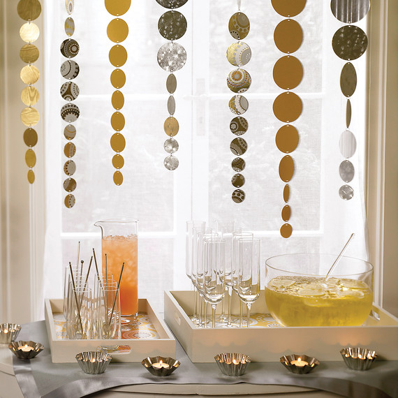 mld103915_0109_streamers.jpg