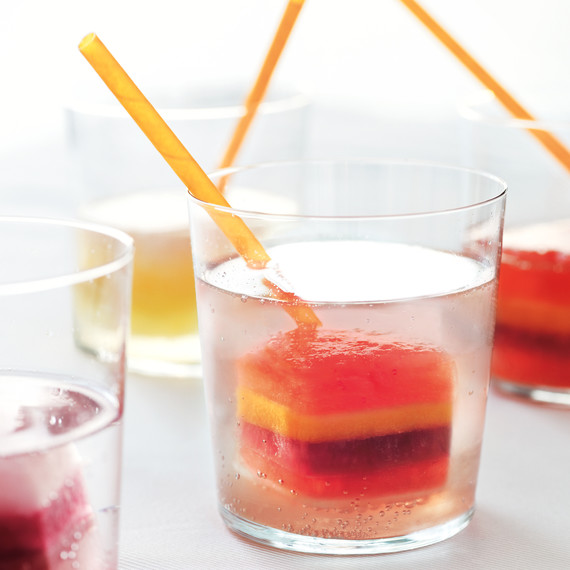 stripes-drinks-mwd108186.jpg