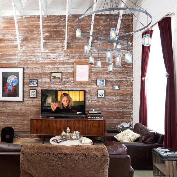 mason-jar-chandelier-1016.jpg (skyword:354795)