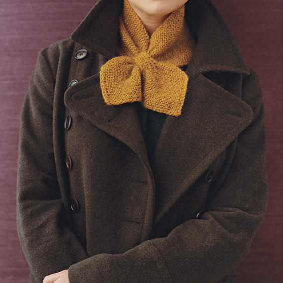 mla104262_0109_knit_scarf.jpg