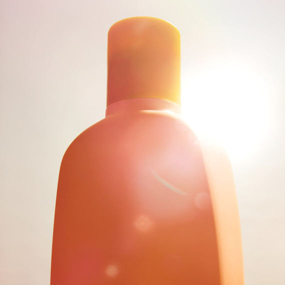opener-sunscreen-md110103.jpg