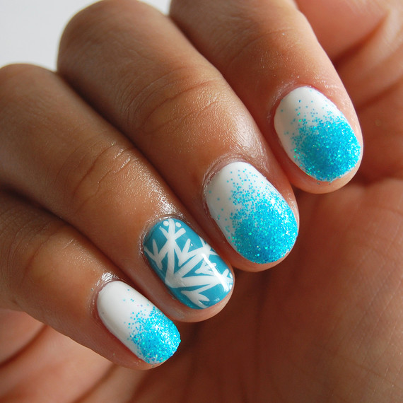 How To Create Unique Snowflake Nail Art With Ombre Glitter Martha How to Create Unique Snowflake Nail Art with Ombre Glitter - How To Create Unique Snowflake Nail Art With Ombre Glitter Martha