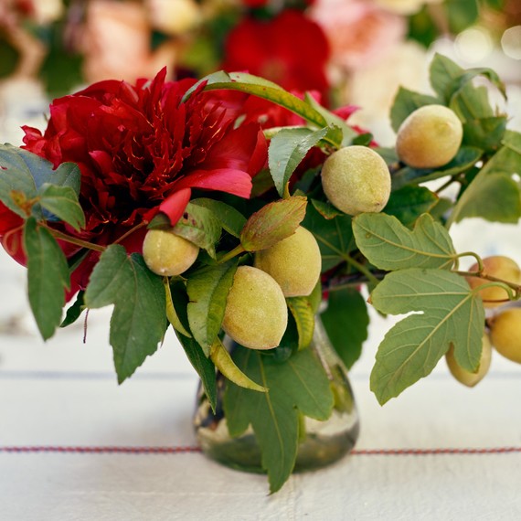 tableflowers-0503-d112250.jpg