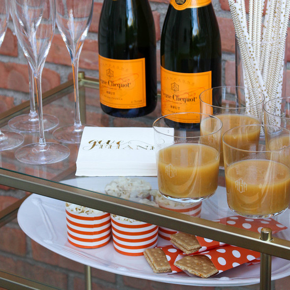 thanksgiving-barcart-1116.jpg (skyword:364489)
