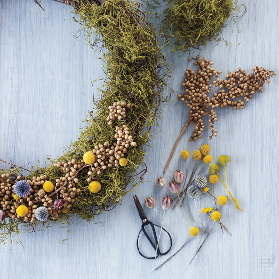 wreath-detail-005-d111429.jpg