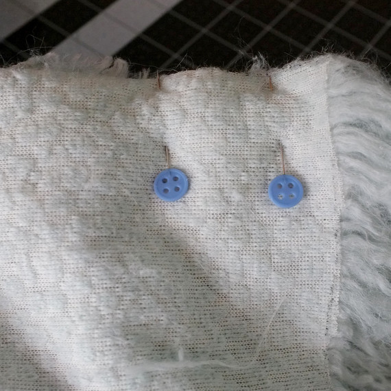 9-scarfproject-pin1-112016.jpg (skyword:360154)