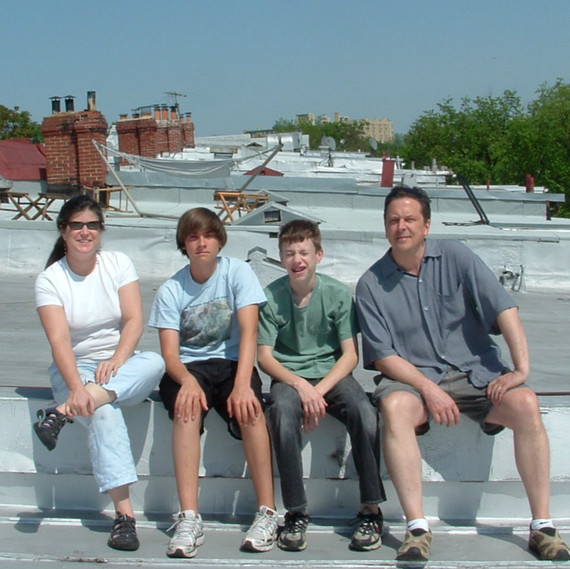 anya-schoolman-family-0318.jpg