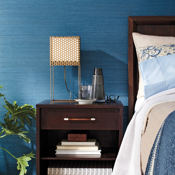 bedside-table-0557-d111887.jpg