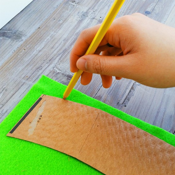coffee-sleeve-tracing-0315