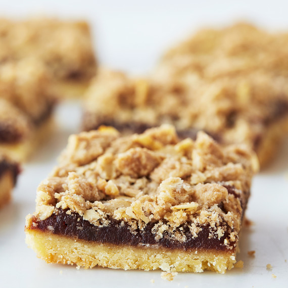 date-bars-026-vert-d113085.jpg