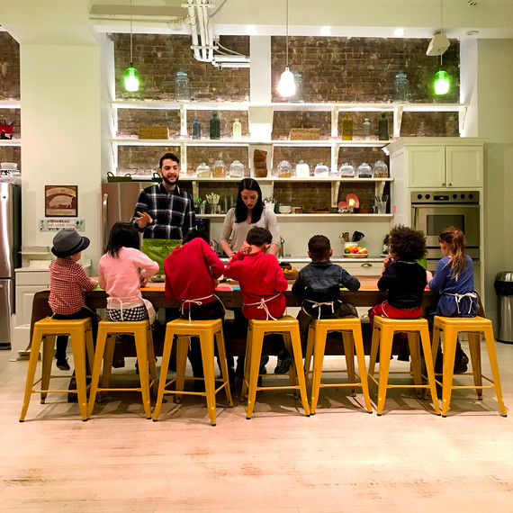 kids-cooking-kitchen-0216A.jpg (skyword:226687)