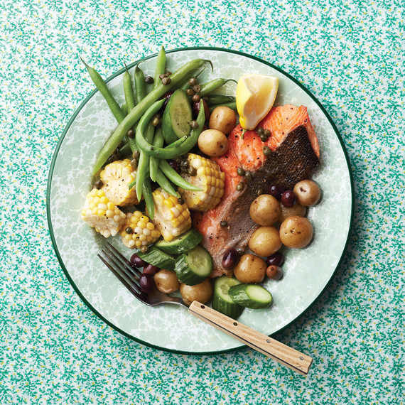 salmon-nicoise-092-d112989.jpg