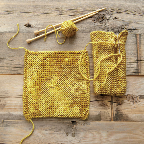 wool-mittens-knitting-1216.jpg (skyword:376704)