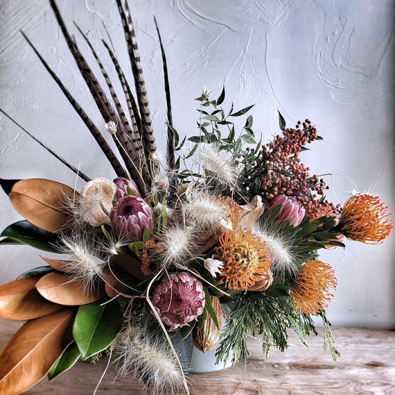 now trending: dried flowers now trending: dried flowers