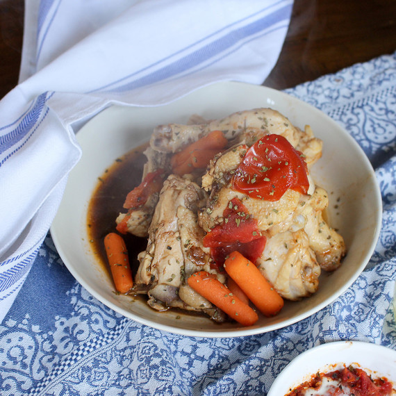 julia_child_dinner_coqauvin_0816.jpg (skyword:312453)