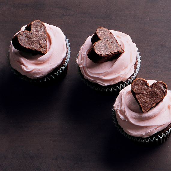 la104524_0209_brownie_heart.jpg
