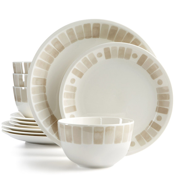 Macys heirloom dinnerware tan Macys heirloom dinnerware tan