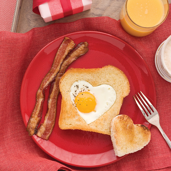 mld103886_0209_ctouttoast01.jpg