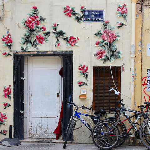 Raquel Rodrigo's cross-stitched street art Raquel Rodrigo's cross-stitched street art