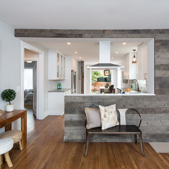 5508-Vicente-1777pix-short-3.jpg (skyword:209705)