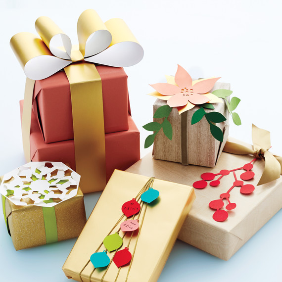 gift-tags-3-0259main-d111506.jpg