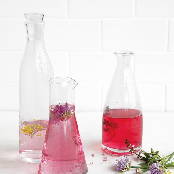 infused-vinegar-md110410-003.jpg
