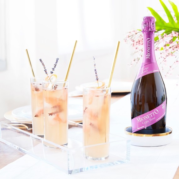 lavender-blush-cocktail-0717.jpg (skyword:462416)