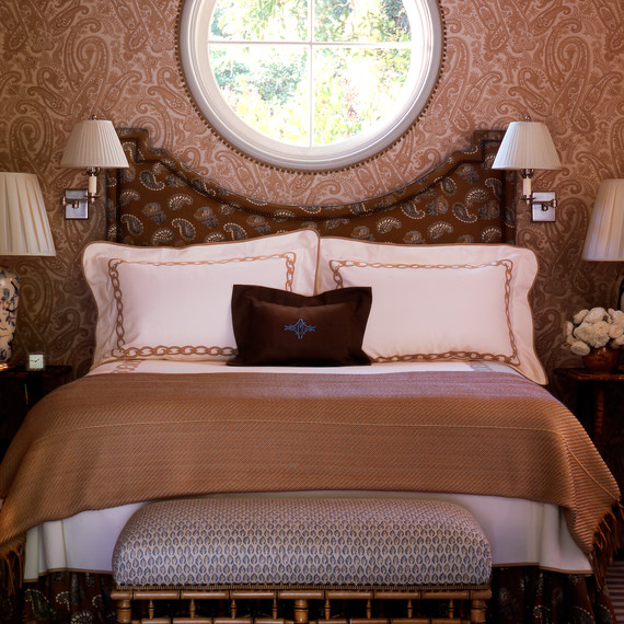leotine-linen-brown-bed-0414.jpg