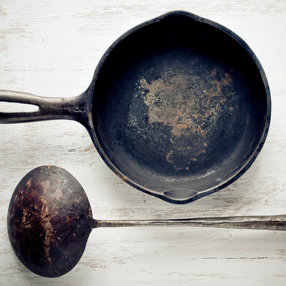 antique cast iron pan rusty