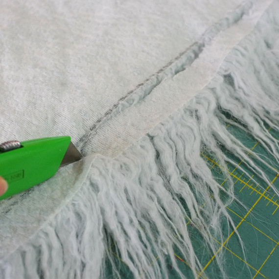 3-scarfproject-cutting-112016.jpg (skyword:360146)