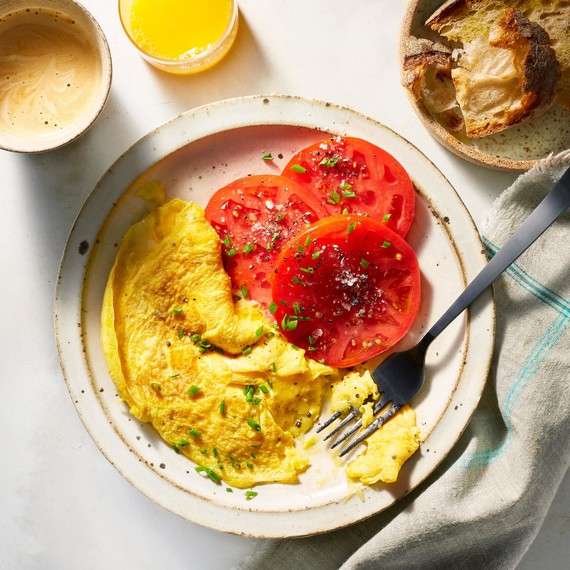american omelet with tomatoes american omelet with tomatoes