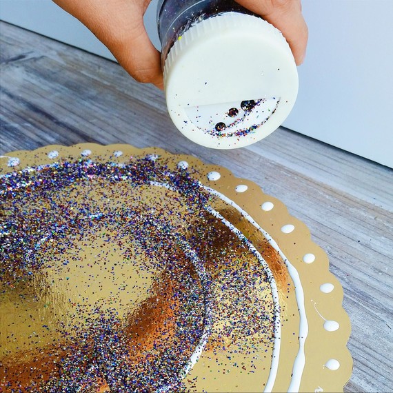 cardboard-shield-glitter-0515