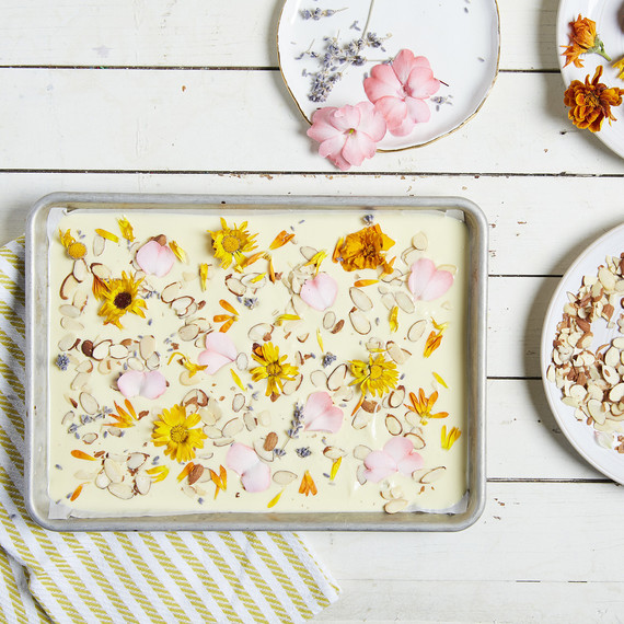 easter-bark-candy_dec-02-2016_0244.jpg (skyword:377286)