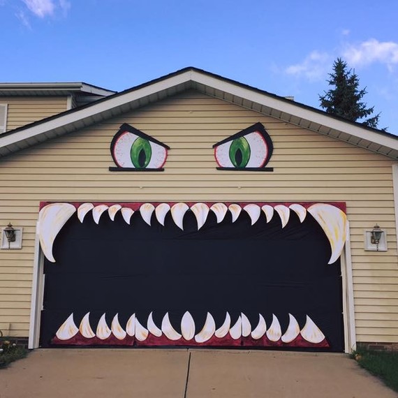 A garage door turned into a Halloween monster A garage door turned into a Halloween monster
