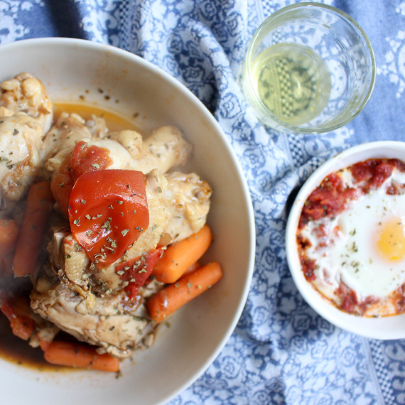 julia_child_dinner_coqauvin_2_0816.jpg (skyword:312450)