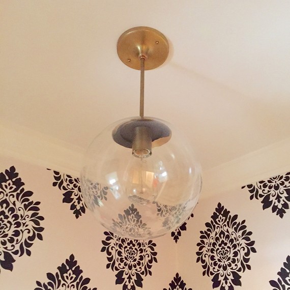 powder-bathroom-light-fixture.jpg (skyword:197326)