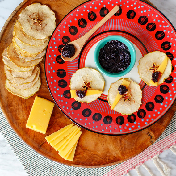 simple-crisp-apple-gouda-0715.jpg