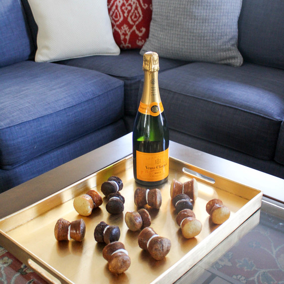 champagne-corks-full-view-0316.jpg (skyword:235241)