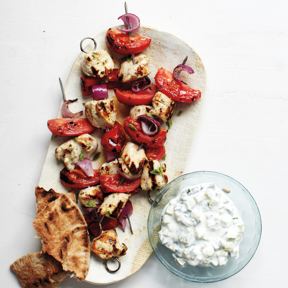 chicken-souvlaki-0911mld107624.jpg