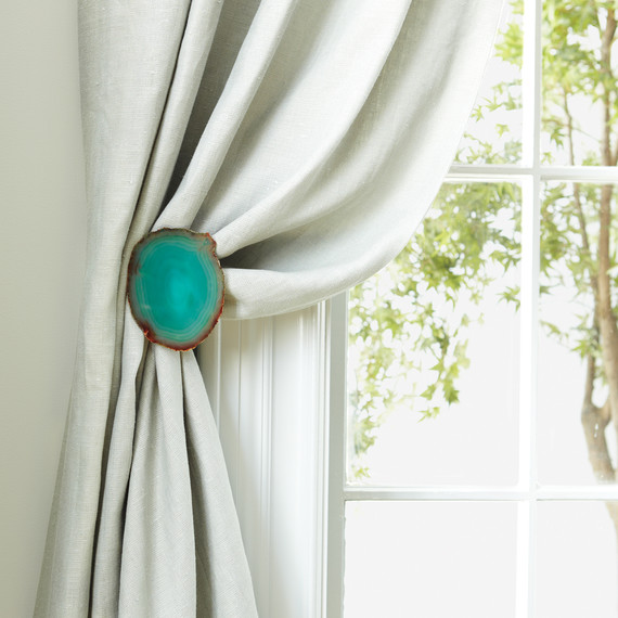 curtain-tie-back-0911mld107374.jpg