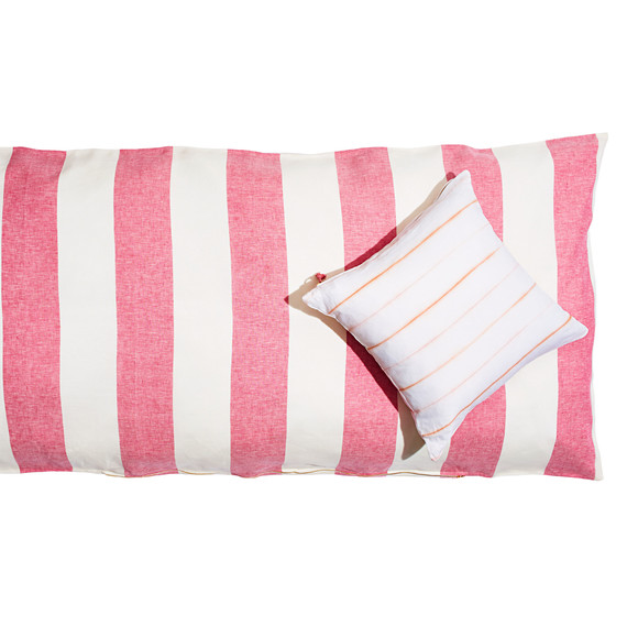 pink and white throw bed with pillow pink and white throw bed with pillow