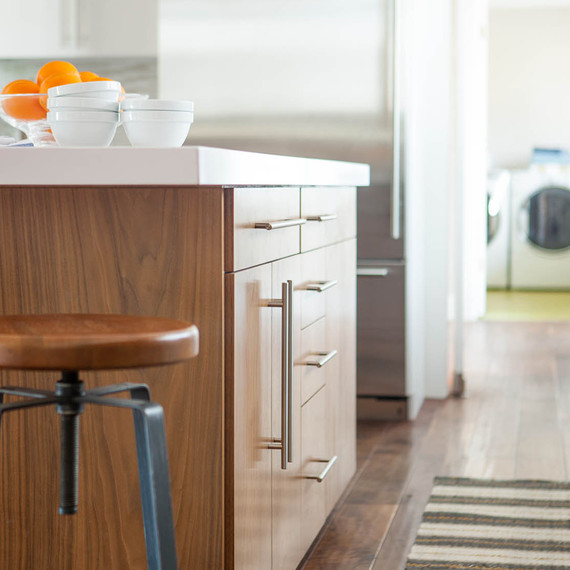 midcentury-kitchen-island-0116.jpg (skyword:219117)