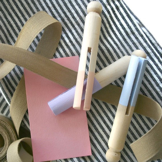 DIY Pastel Paint Dipped Easter Napkin Rings