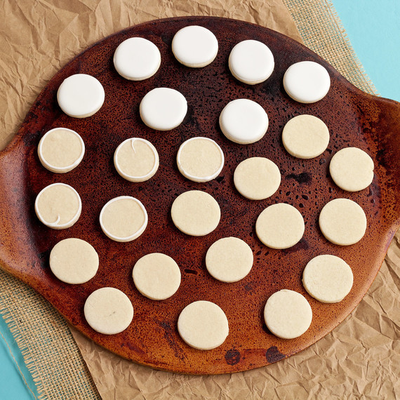 soccer-cupcakes--cupcakes-1015.jpg (skyword:196014)